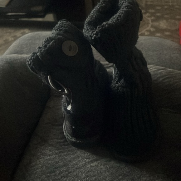 GIRL UGG BOOTS - Picture 2 of 7